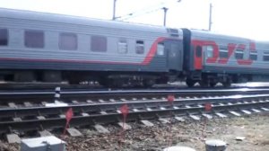 Эп1м-411 с поездом 33 Москва Владикавказ