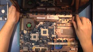 Разборка ноутбука Acer Aspire 5253