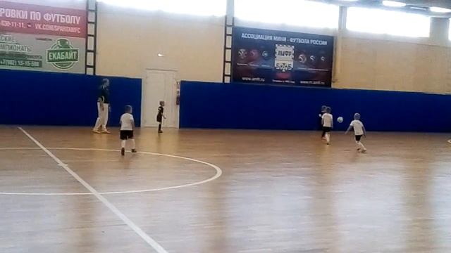 Первенство Свердловской области по футзалу мальчики 2012-2013 г.р. смотреть онлайн