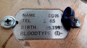 Неудачная гравировка жетона на ЧПУ и причина этого.