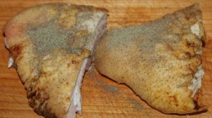 Маринованное сало с прорезью мяса в чесночном соусе