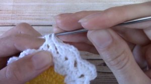 Желтая салфетка/подставка для начинающих