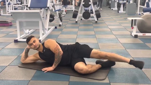 Махи ногой в сторону лёжа смотреть онлайн