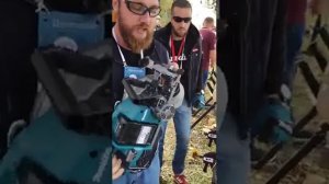 Обзор 40 вольтовой пилы Makita RS001GZ