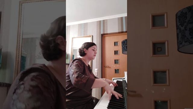 Учитель музыки 6 корпуса - Елена Алексеевна К. смотреть онлайн