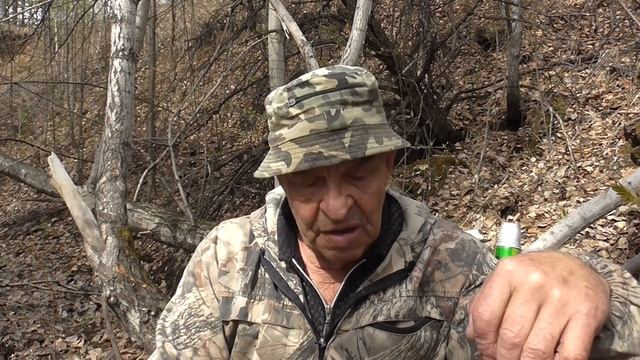 Два необычных способа сделать топорище в тайге