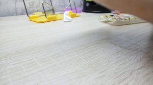 3 СПОСОБА ОЧИСТИТЬ ЭКРАН СМАРТФОНА чтобы не оставалось отпечатков от пальцев) 2020