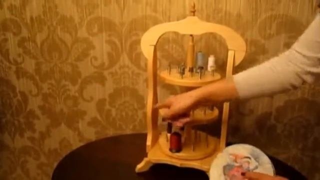ШВЕИ ! ПОРТНИХИ ! ЛЮБИТЕЛИ ШИТЬ, ПРОШИВАТЬ, ЗАШИВАТЬ, ШТОПАТЬ! крутящаяся катушечница ДАННОЕ ИЗДЕЛИ
