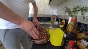 ребрышки в духовке с гранатовым соусом