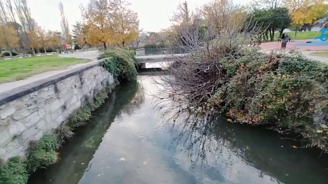 Vlog.Приглашаю на Прогулку по моему кварталу. Пятница. Вечер. смотреть онлайн