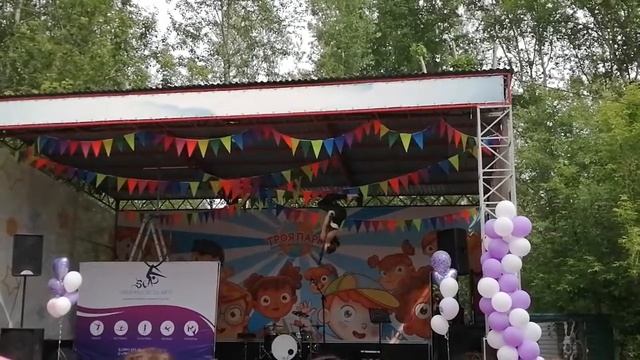 Воздушная гимнастика, выступление на кольце смотреть онлайн