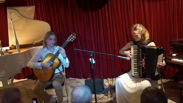 Roman Zorkin(guit.) and Tatyana Zorkina(accord.)- French Touch(Galliano)