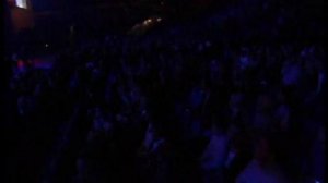 .Лети туда,где солнца свет...назад дороги нет.Я мог бы стать...,но я упал в небо.