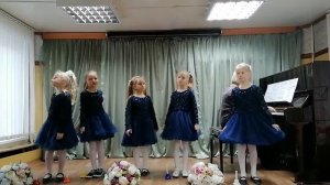 Младшая возрастная группа Академический вокал. Ансамбль Вокальный ансамбль "Нотка"