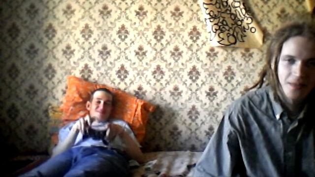 стены и кровать болшая смотреть онлайн