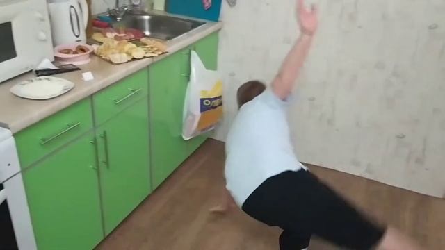 Самая интересная настольная игра "Пицца" для детей 2 - 8 лет своими руками// подвижные игры дома