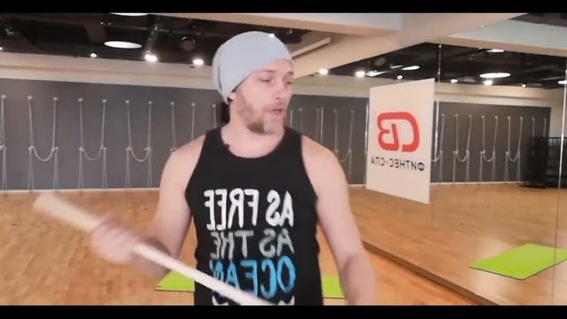 Суставная гимнастика 20.04.20 с Денисом Синьковым смотреть онлайн