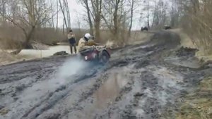 Мотоцикл Днепр МТ 10-36, по бездорожью.