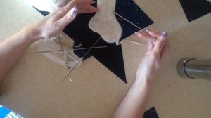 Носочки детские для новорожденных спицами (простой способ).