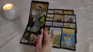 КАК ОН ОТНОСИТСЯ К ВАМ НА САМОМ ДЕЛЕ? Таро гадание