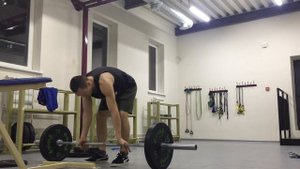 Тренировка пловца на суше.⠀Круговая тренировка.⠀Силовой вариант. Штанга. Блины. Прыгалка.