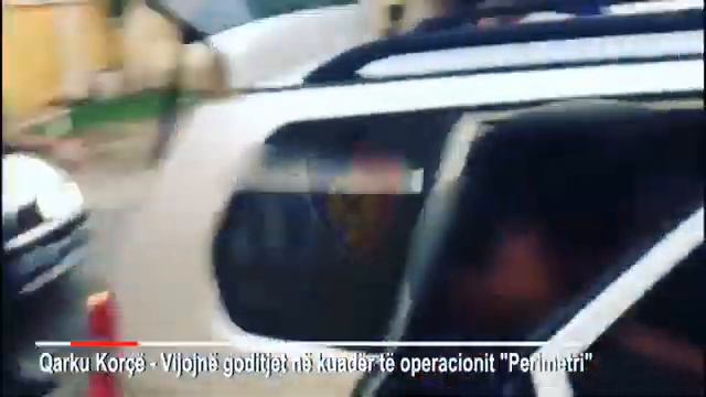 Kapet kuksiani me 6 refugjatë në makinë dhe pa patentë @News24Albania смотреть онлайн