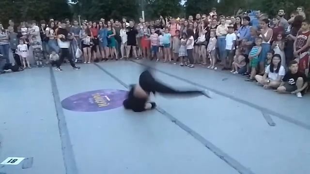 [camera 3 low quality] Bboy Mixchik/Белоозёрский vs Anto M/Коломна смотреть онлайн