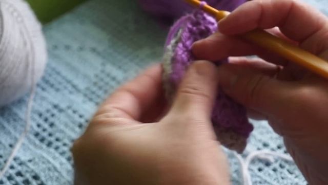 Как связать ушки крючком  для котошапки .How To Tie A Hook To The Ears Kotoshapki. (Шапка #34)
