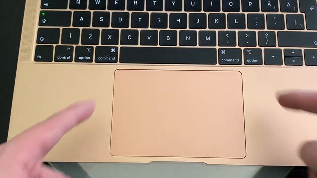 Is Macbook Air Worth the Money? смотреть онлайн