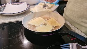 Ура пятница, готовим вкусную капусту по рецепту Светланы Жить- не тужить! и курочка.