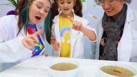 Ruby and Bonnie Learns Simple DIY Science Experiments