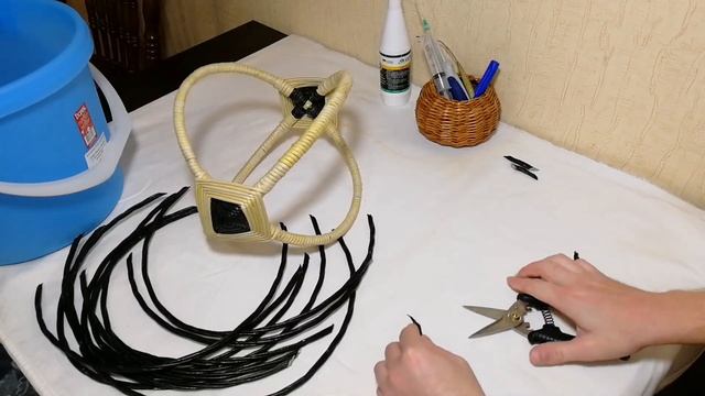 Устанавливаю стойки в лукошко (Белорусская корзинка) смотреть онлайн