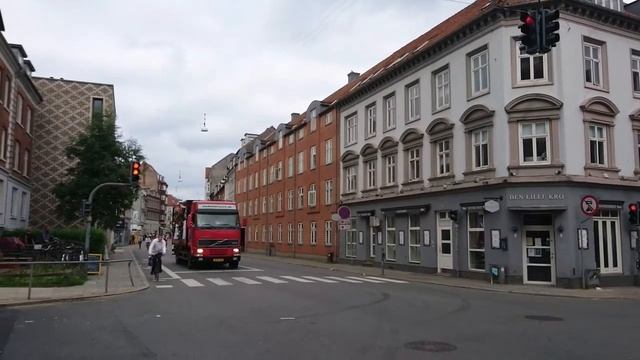 Празднование окончания гимназии на грузовиках, Орхус, Дания. 26 июн. 2021