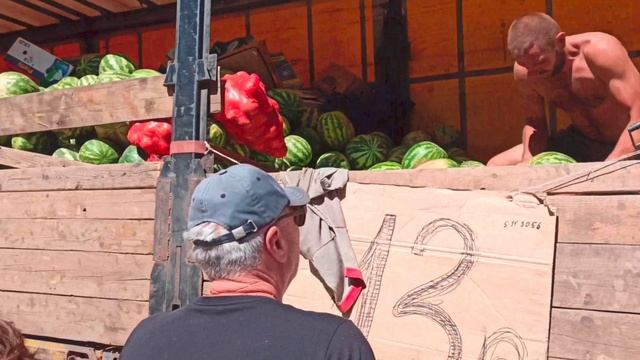 Цены в Крыму: я ОБАЛДЕЛА! Где в Феодосии продают ХЕРСОНСКИЕ овощи и арбузы