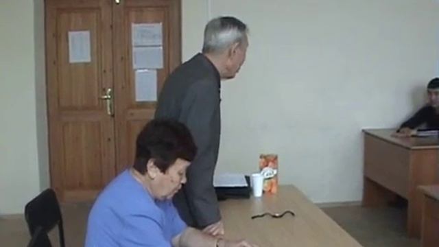 Встреча с ветераном и секция баскетбол ФО 2006.mp4 смотреть онлайн