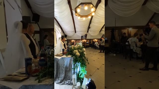 ОЧЕНЬ НЕЖНАЯ песня для НЕВЕСТЫ||от подруги|| Солнца луч скользнул..||@sistersvoice3928 смотреть онлайн