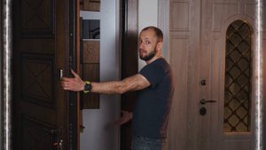 О сторонах и направлении открывания двери/ Куда должны открываться двери?