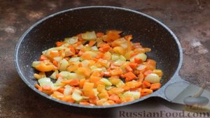 Суп с килькой в томатном соусе, пшеном и яйцами