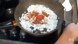 Вермишель с тушёнкой