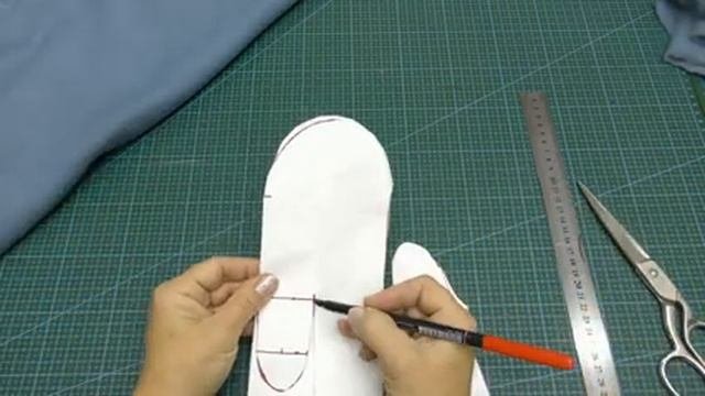 Тёплые варежки из футера . Построение выкройки и пошив .