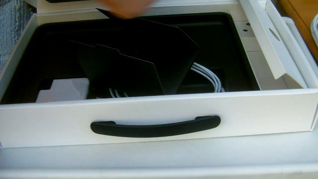 Apple MacBook Pro (13"/Mid 2012) Unboxing смотреть онлайн