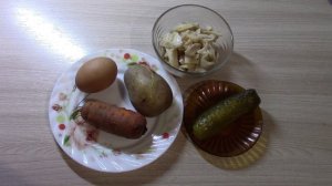 САЛАТ С МАРИНОВАННЫМИ ШАМПИНЬОНАМИ