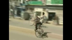 Amazing Bicyle stunts (Pakistan sialkot) Part 1