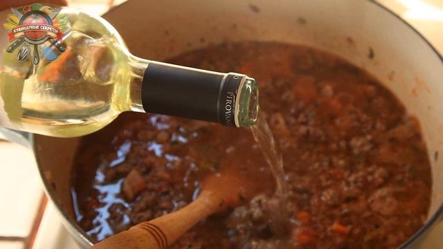 Если вы собрались готовить соус с вином, добавляйте этот ингредиент с самого начала! смотреть онлайн