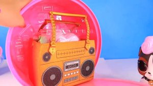 СЕМЕЙКА Бон Бон и DJ Куклы ЛОЛ Сюрприз Мультик! BON BON & DJ Families Surprise Cartoon