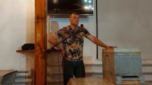 Денис Василенко - содержание пчёл в восьмирамочной системе/встреча пчеловодов Сибири 2023
