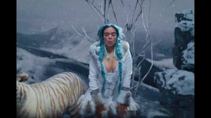 Tiësto & Karol G - Don't Be Shy (Official Music Video).mp4