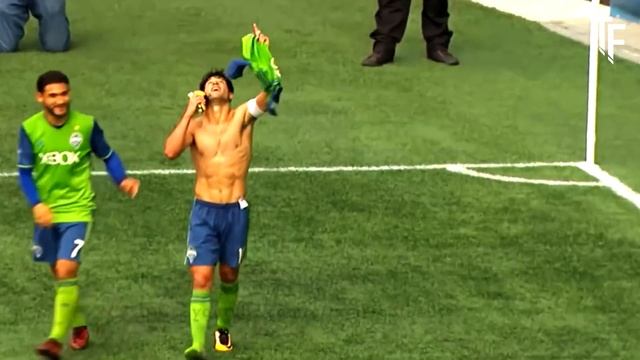 САМЫЕ НЕОБЫЧНЫЕ ПРАЗДНОВАНИЕ ГОЛОВ / ЭТО НАДО ВИДЕТЬ! смотреть онлайн