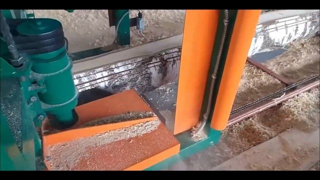 Распиловка леса на дисковой пилораме ДПА смотреть онлайн