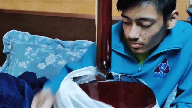 Unboxing and sound test fender acoustic guitar| VFX BOSS смотреть онлайн